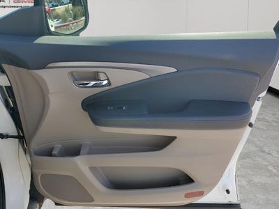 2016 Honda Pilot 2WD EX-L with DVD Rear Entertainment System