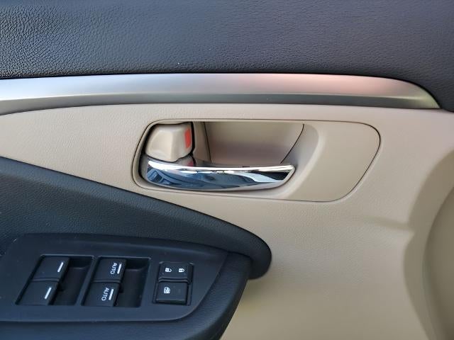 2016 Honda Pilot 2WD EX-L with DVD Rear Entertainment System