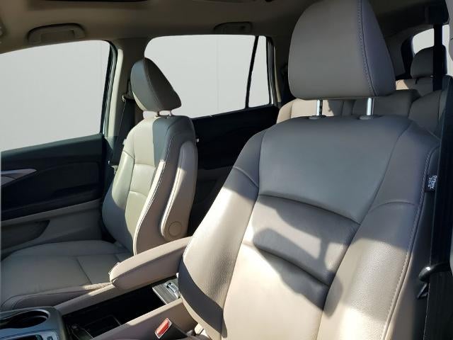 2016 Honda Pilot 2WD EX-L with DVD Rear Entertainment System