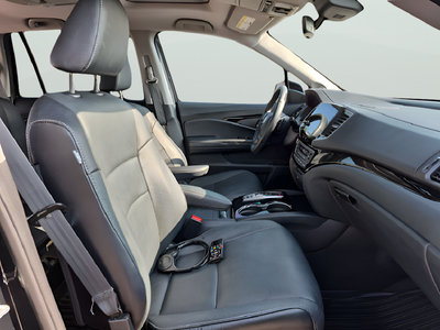 2022 Honda Pilot Touring 8 Passenger