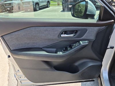 2021 Nissan Rogue FWD SV