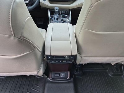 2022 Toyota Highlander Platinum AWD (Natl)