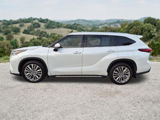 2022 Toyota Highlander Platinum AWD (Natl)