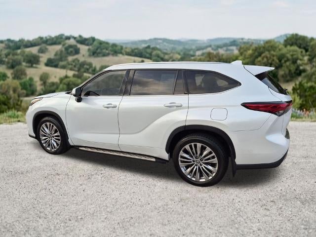2022 Toyota Highlander Platinum AWD (Natl)