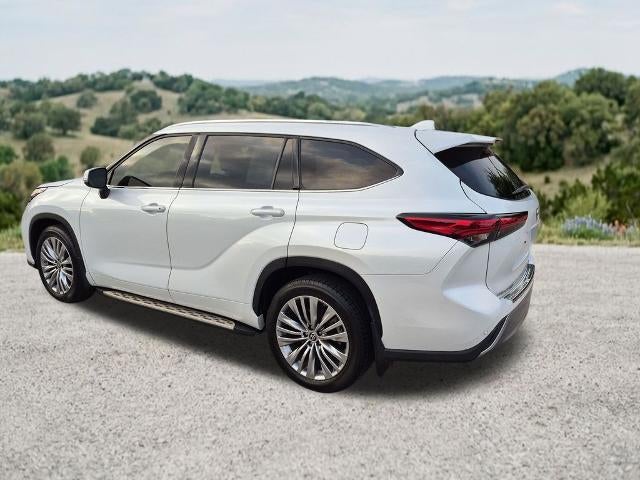 2022 Toyota Highlander Platinum AWD (Natl)