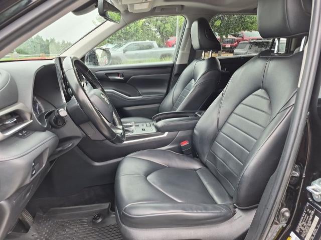 2022 Toyota Highlander XLE FWD (Natl)