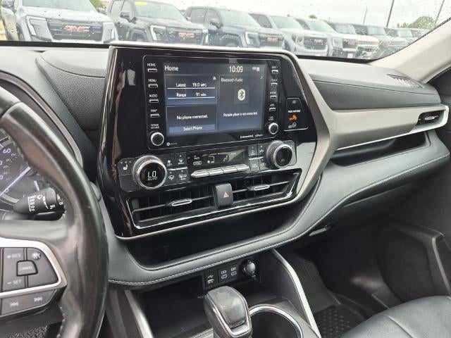 2022 Toyota Highlander XLE FWD (Natl)
