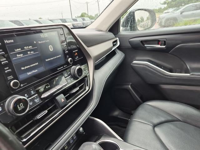 2022 Toyota Highlander XLE FWD (Natl)