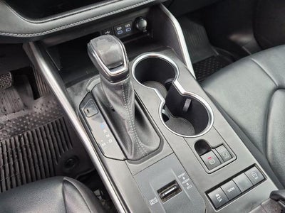 2022 Toyota Highlander XLE FWD (Natl)