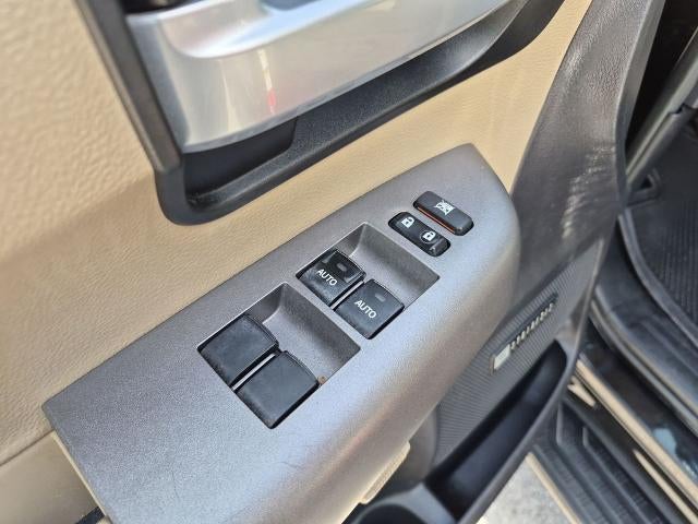 2017 Toyota Sequoia Limited 4WD FFV (GS)