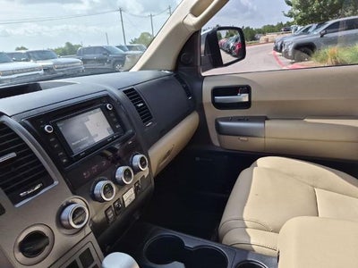 2017 Toyota Sequoia Limited 4WD FFV (GS)