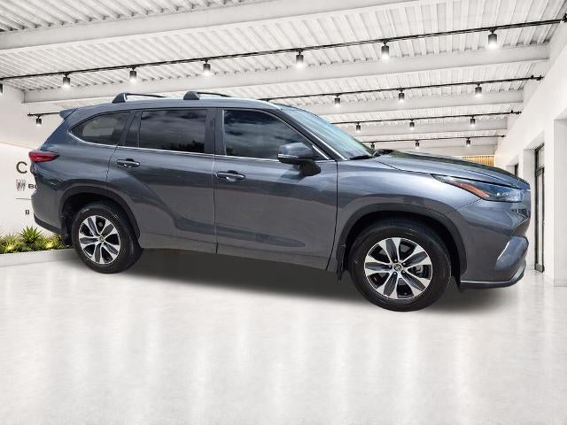 2023 Toyota Highlander XLE AWD (Natl)