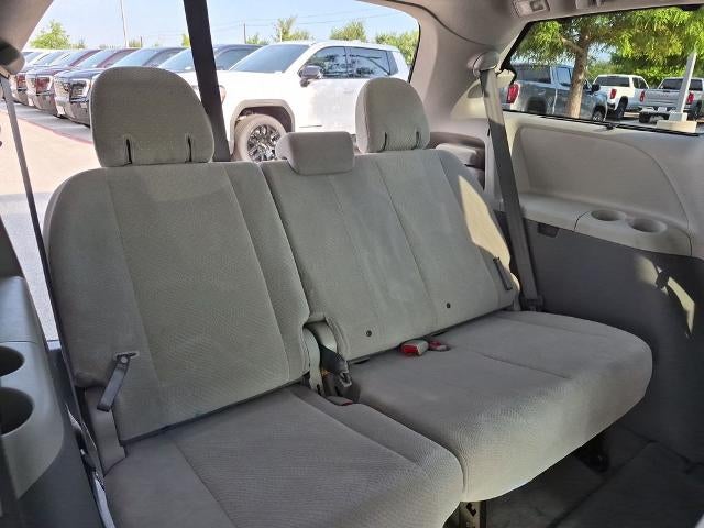 2014 Toyota Sienna 5dr 8-Pass Van V6 LE FWD (Natl)