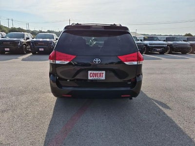 2014 Toyota Sienna 5dr 8-Pass Van V6 LE FWD (Natl)