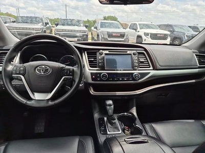2017 Toyota Highlander XLE V6 FWD (Natl)