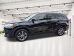 2017 Toyota Highlander XLE V6 FWD (Natl)