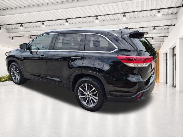2017 Toyota Highlander XLE V6 FWD (Natl)