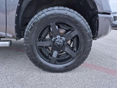 2014 Toyota Tundra 4WD Truck 4WD CrewMax Short Bed 5.7L FFV Platinum (Natl)