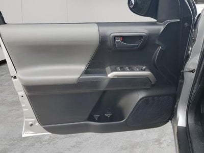 2021 Toyota Tacoma 2WD 2WD SR5 Double Cab 5' Bed V6 AT (GS)