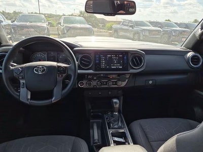 2017 Toyota Tacoma TRD Sport Double Cab 5' Bed V6 4x4 AT (Natl)