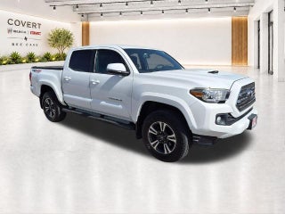 2017 Toyota Tacoma TRD Sport Double Cab 5' Bed V6 4x4 AT (Natl)
