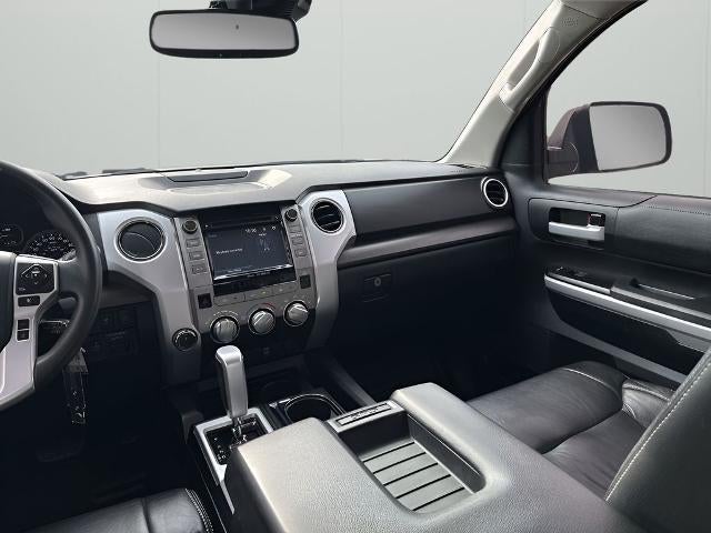 2018 Toyota Tundra 4WD 4WD SR5 CrewMax 5.5' Bed 5.7L FFV (SE)