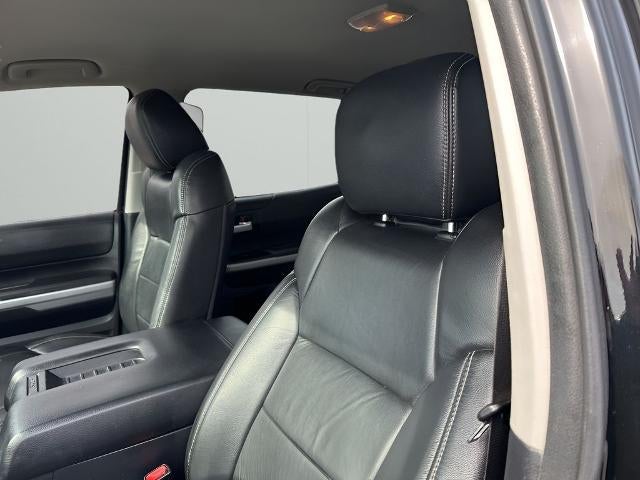 2018 Toyota Tundra 4WD 4WD SR5 CrewMax 5.5' Bed 5.7L FFV (SE)