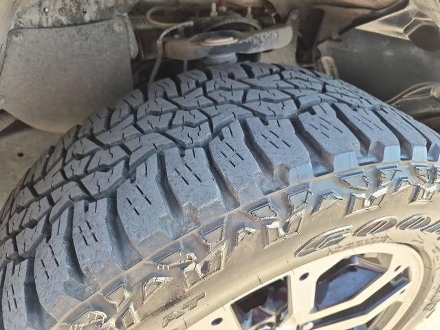 2017 Toyota Tundra 2WD 2WD SR5 CrewMax 5.5' Bed 4.6L (Natl)