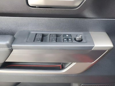 2022 Toyota Tundra 2WD 2WD SR5 CrewMax 5.5' Bed (SE)