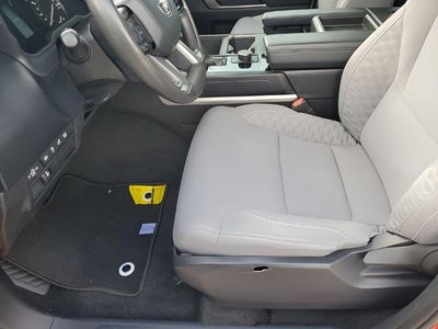 2022 Toyota Tundra 2WD 2WD SR5 CrewMax 5.5' Bed (SE)