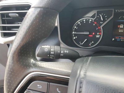 2022 Toyota Tundra 2WD 2WD SR5 CrewMax 5.5' Bed (SE)