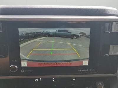 2022 Toyota Tundra 2WD 2WD SR5 CrewMax 5.5' Bed (SE)