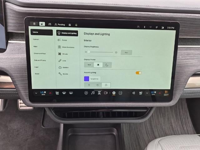 2024 Rivian R1S Adventure Dual-Motor Standard Pack