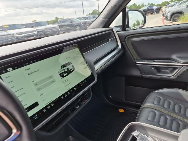 2025 Rivian R1S Adventure Dual-Motor Standard Pack