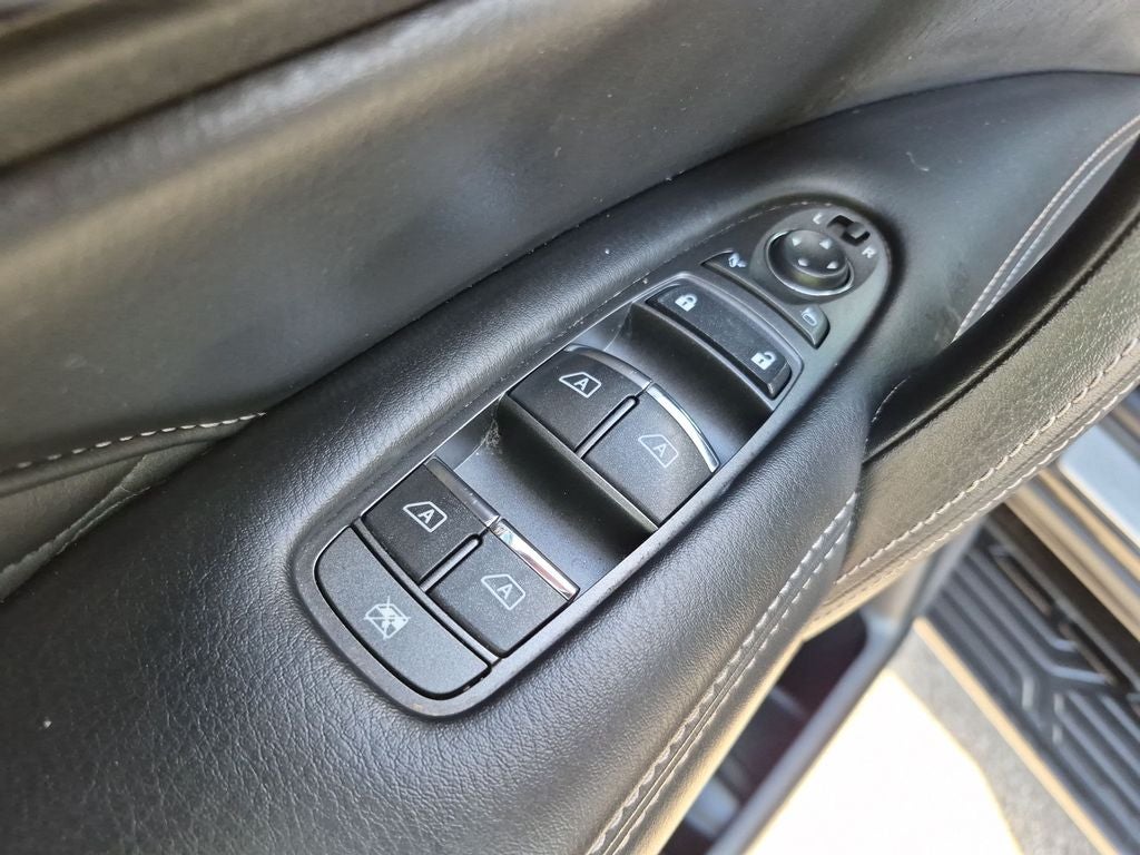 2023 INFINITI QX80 Sensory