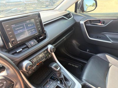 2020 Toyota RAV4 XLE Premium FWD (Natl)