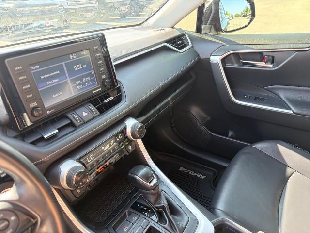 2020 Toyota RAV4 XLE Premium FWD (Natl)
