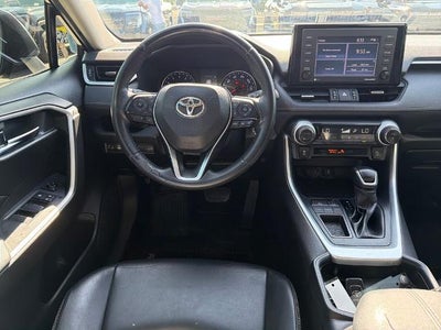 2020 Toyota RAV4 XLE Premium FWD (Natl)