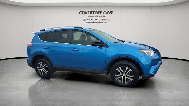 2017 Toyota RAV4 LE FWD (GS)