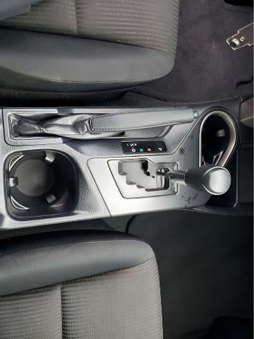 2017 Toyota RAV4 LE FWD (GS)