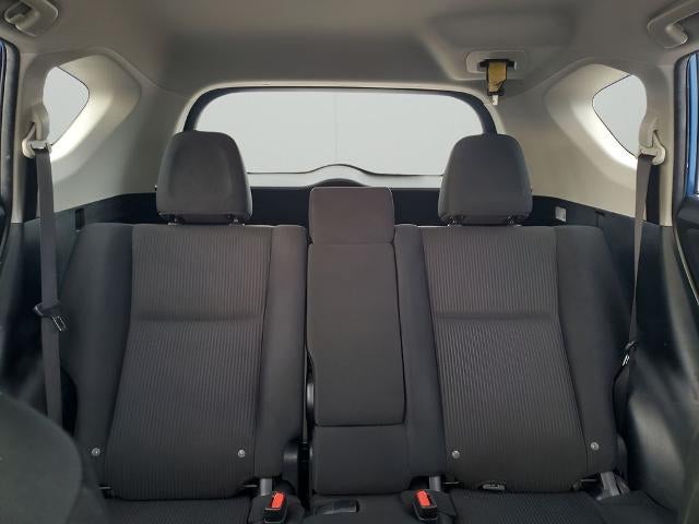 2017 Toyota RAV4 LE FWD (GS)