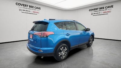 2017 Toyota RAV4 LE FWD (GS)