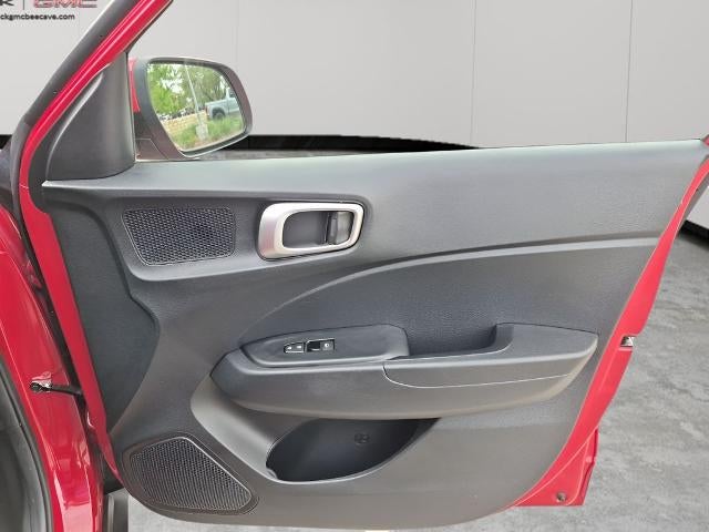 2022 Hyundai VENUE SEL IVT