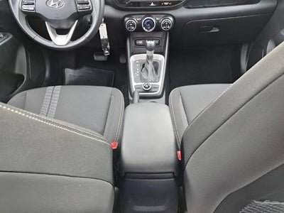 2022 Hyundai VENUE SEL IVT