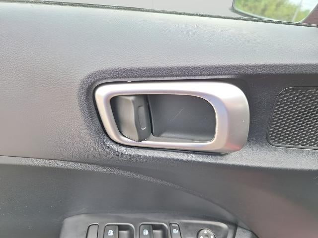 2022 Hyundai VENUE SEL IVT