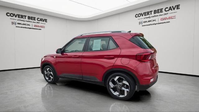 2022 Hyundai VENUE SEL IVT