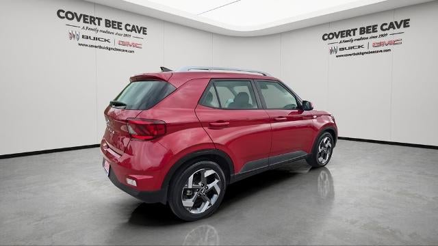 2022 Hyundai VENUE SEL IVT