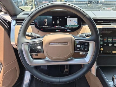 2025 Land Rover Range Rover P530 SE LWB 7 Seat