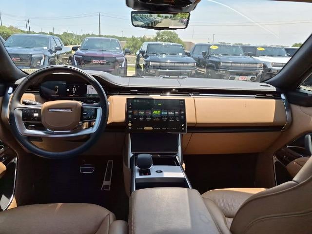 2025 Land Rover Range Rover P530 SE LWB 7 Seat