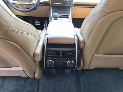2025 Land Rover Range Rover P530 SE LWB 7 Seat